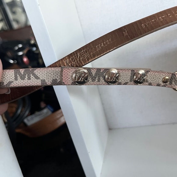 Michael Kors small bag - Picture 8 of 9